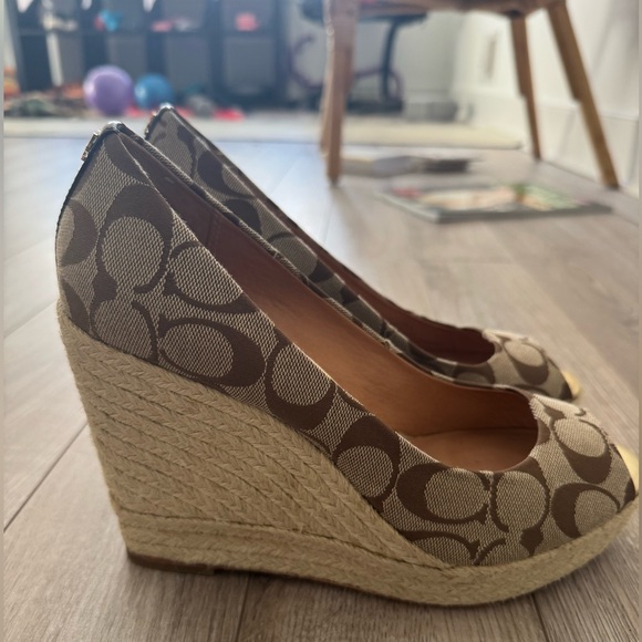 Coach Signature Logo Khaki Wedge Espadrille Size 9 - Picture 5 of 9